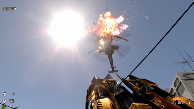 Eine Explosion macht der Sonne Konkurrenz am Himmel.